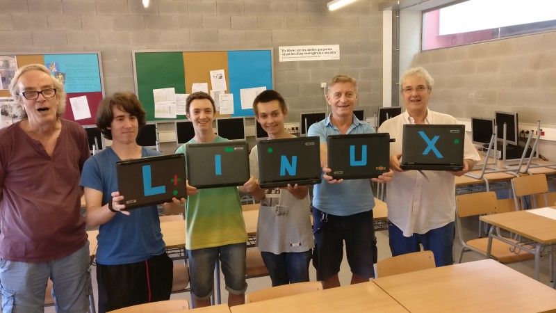 Trasladar el Software Libre a las aulas y casas del alumnado